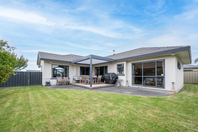 Photo of property in 10 Forbury Way, Taradale, Napier, 4112