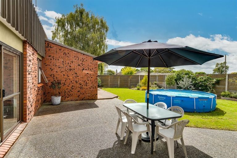 Photo of property in 6 Cooke Place, Taradale, Napier, 4112