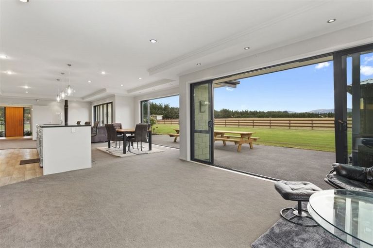 Photo of property in 53 Swamp Road, Loburn, Rangiora, 7472