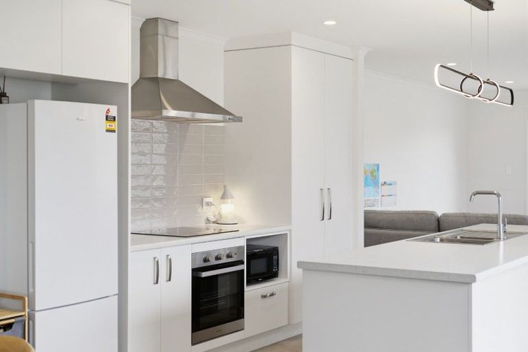 Photo of property in 93 Hills View Drive, Papamoa, 3118