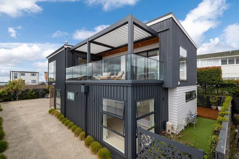 Photo of property in 61a Castor Bay Road, Castor Bay, Auckland, 0620