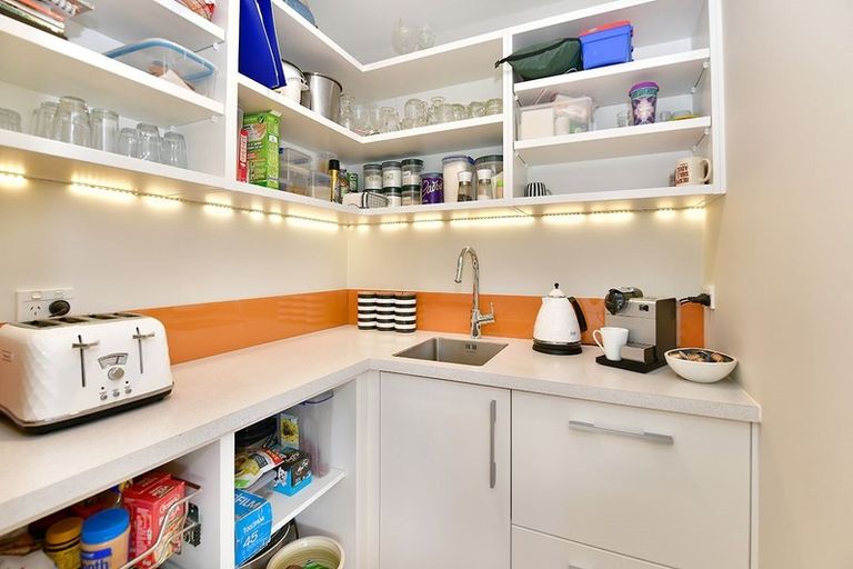 Photo of property in 69 Maygrove Drive, Orewa, 0931