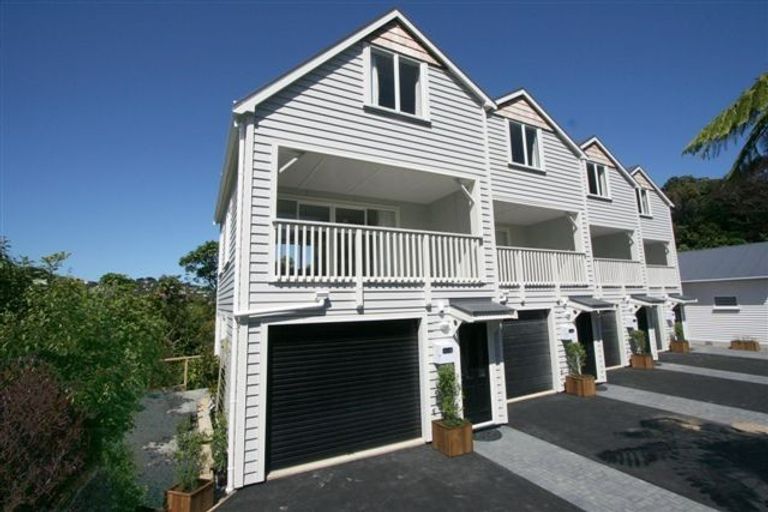 Photo of property in 3/57 Simla Crescent, Khandallah, Wellington, 6035