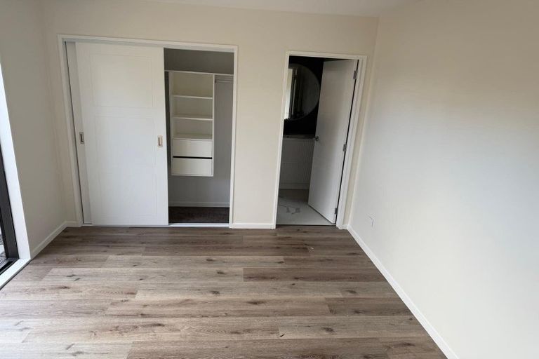 Photo of property in 67b Hutchinsons Road, Bucklands Beach, Auckland, 2014