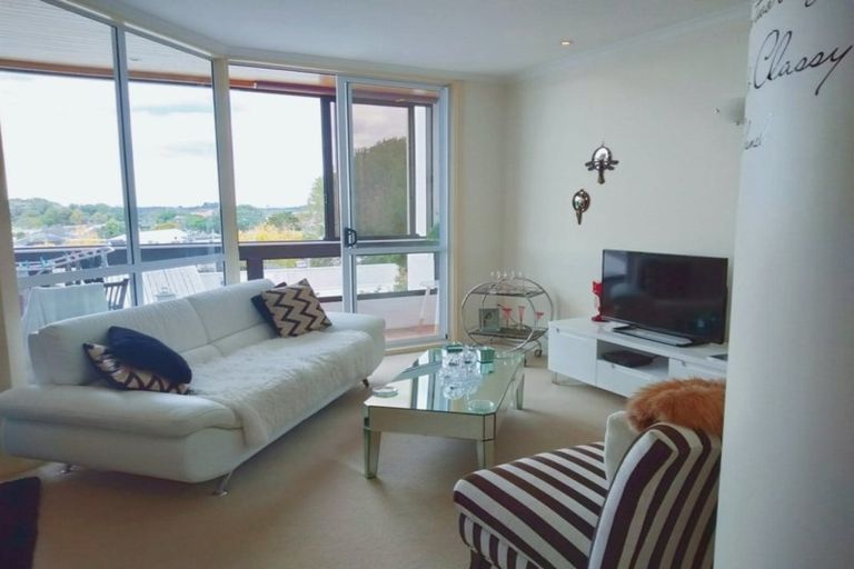 Photo of property in 18 Seddon Street, Pukekohe, 2120