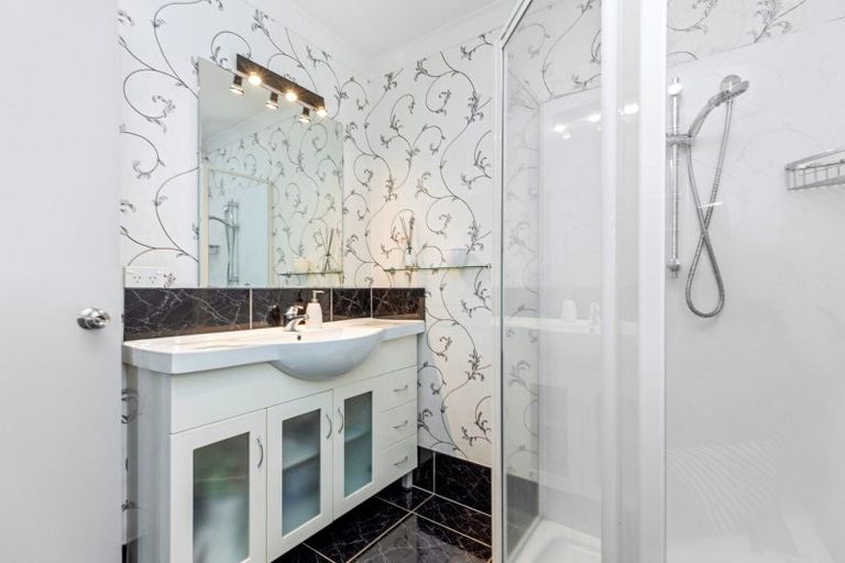 Photo of property in 18 Ko Place, Pyes Pa, Tauranga, 3112