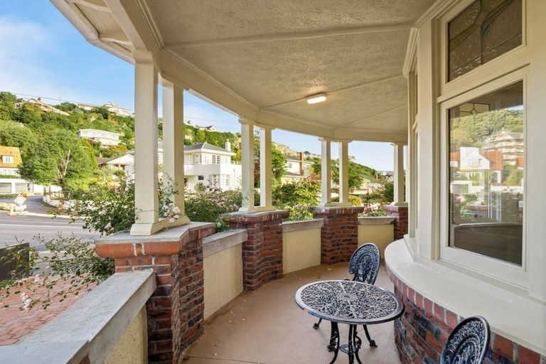 Photo of property in 241 Bay View Road, Saint Clair, Dunedin, 9012