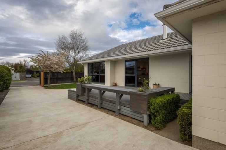 Photo of property in 29 Lamorna Road, Parklands, Christchurch, 8083