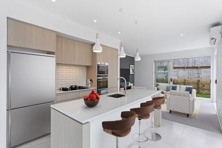 Photo of property in 26 Tiromoana Drive, Red Beach, 0932