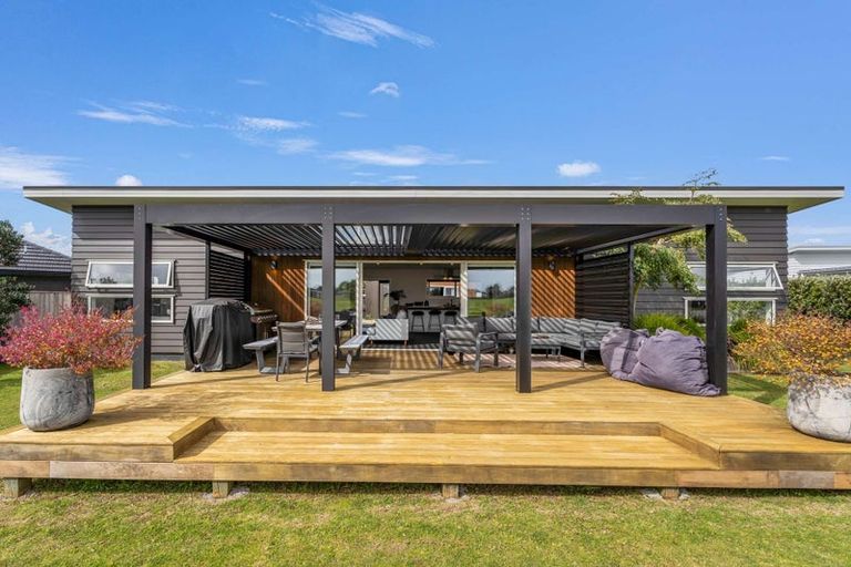 Photo of property in 171 Rangiora Crescent, Matarangi, Whitianga, 3592