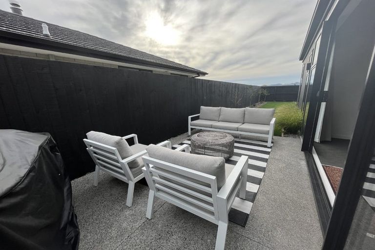 Photo of property in 33 Kaitorete Drive, Lincoln, 7608
