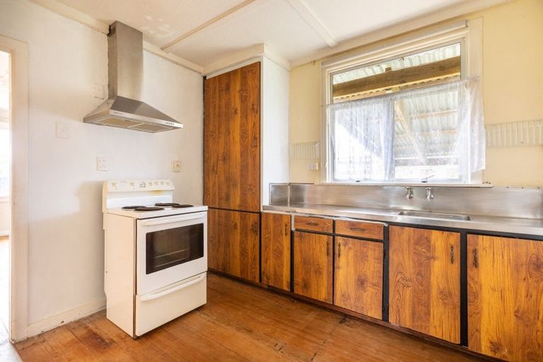 Photo of property in 5 Ormond Street, Woodville, 4920