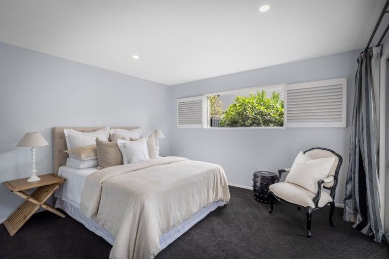 Photo of property in 4 Lewisham Park, St Albans, Christchurch, 8052