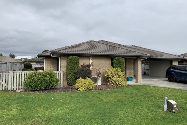 Photo of property in 10 Holcroft Place, Huntington, Hamilton, 3210