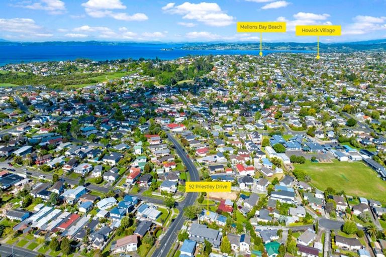 Photo of property in 92 Priestley Drive, Bucklands Beach, Auckland, 2014