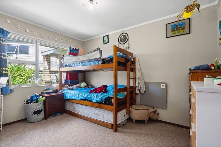 Photo of property in 44 Kokich Crescent, Onerahi, Whangarei, 0110