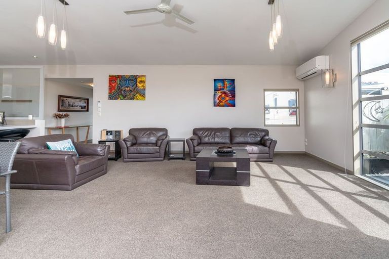 Photo of property in 1 High Street, Mosgiel, 9024