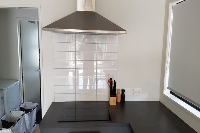 Photo of property in 1/176 Edgeware Road, Edgeware, Christchurch, 8013