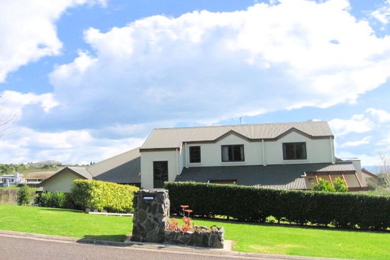 Photo of property in 1r Zapote Place, Ohauiti, Tauranga, 3112