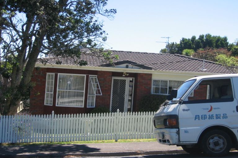 Photo of property in 35a Stanley Avenue, Milford, Auckland, 0620
