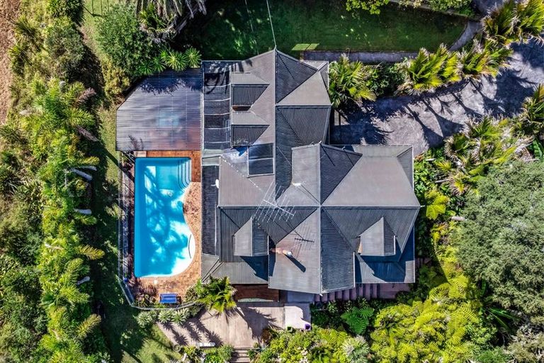 Photo of property in 287 Glenvar Road, Long Bay, Auckland, 0630