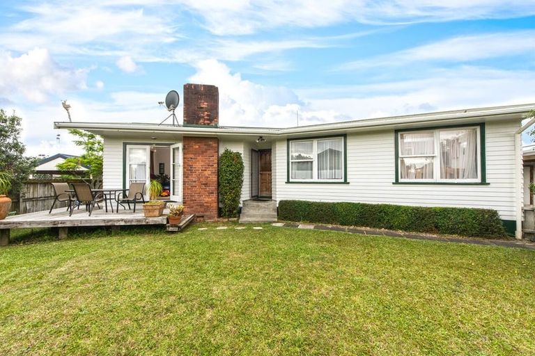 Photo of property in 60 Kingdale Road, Henderson, Auckland, 0610