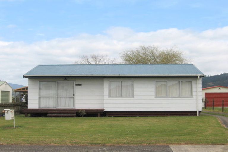 Photo of property in 8 Meadow Drive, Whitianga, 3510