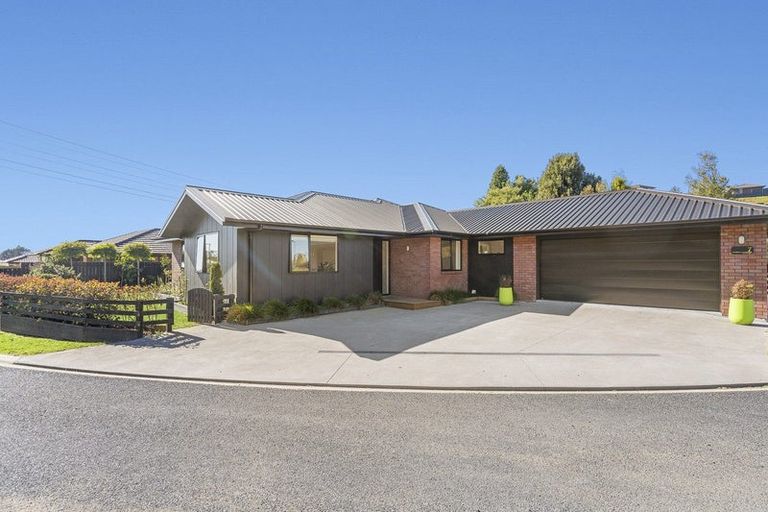 Photo of property in 7 Ruru Lane, Hurworth, New Plymouth, 4310