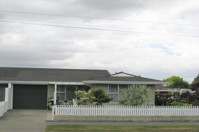 Photo of property in 132 Roydvale Avenue, Burnside, Christchurch, 8053