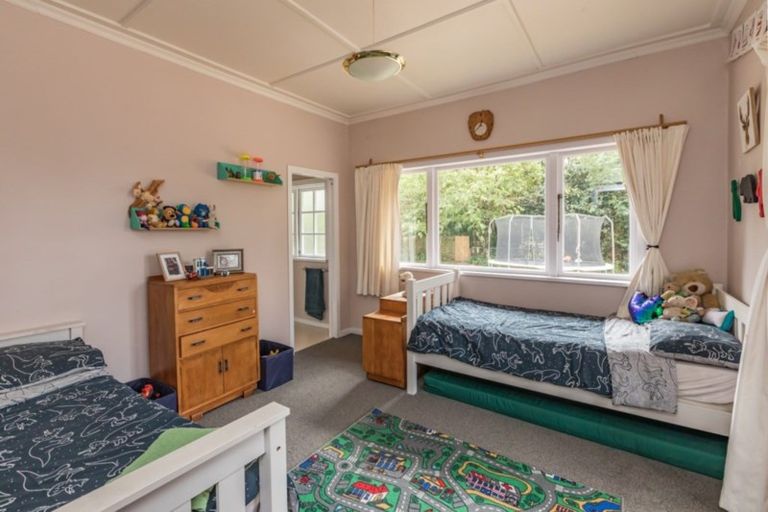 Photo of property in 10 Miller Street, Otane, 4202