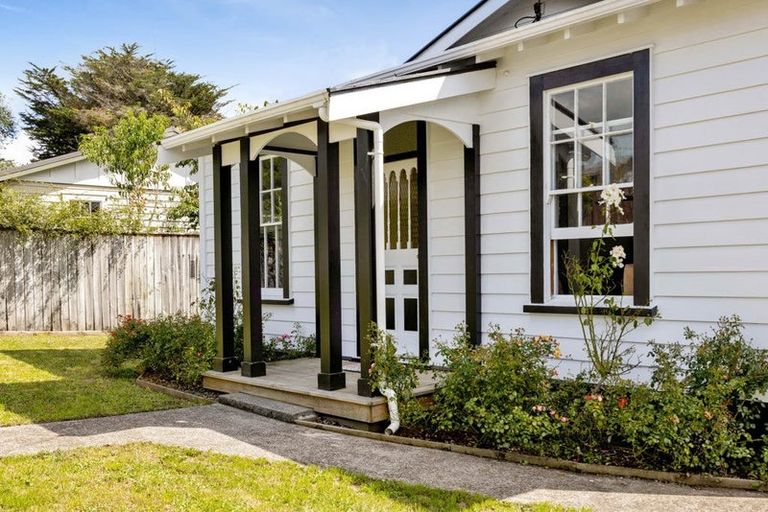 Photo of property in 6 Ford Street, Stratford, 4332