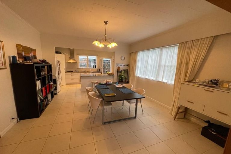 Photo of property in 44 Severn Street, Island Bay, Wellington, 6023