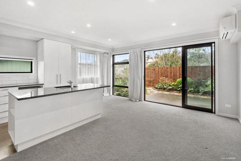 Photo of property in 10/25u Thackeray Street, Hamilton Lake, Hamilton, 3204