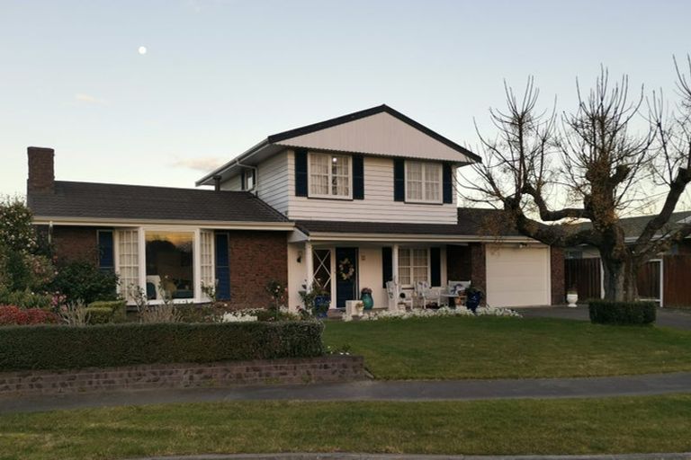 Photo of property in 12 Crichton Place, Taradale, Napier, 4112