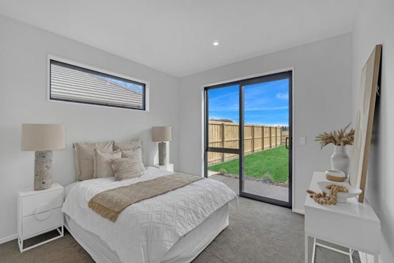 Photo of property in 35 Crossley Avenue, Woodend, 7610