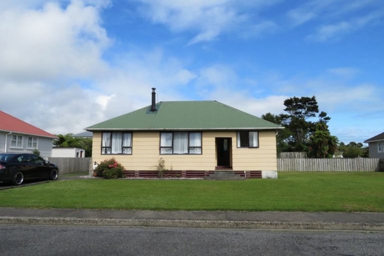 Photo of property in 26 Colvin Street, Westport, 7825