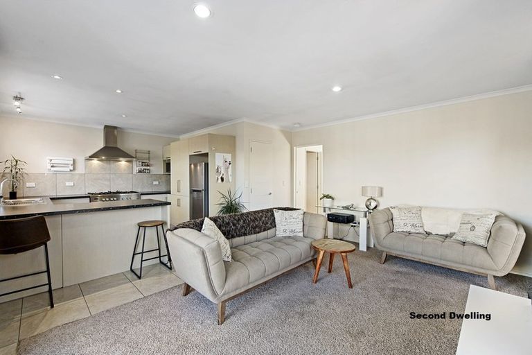 Photo of property in 15 Frame Crescent, Rolleston, 7614