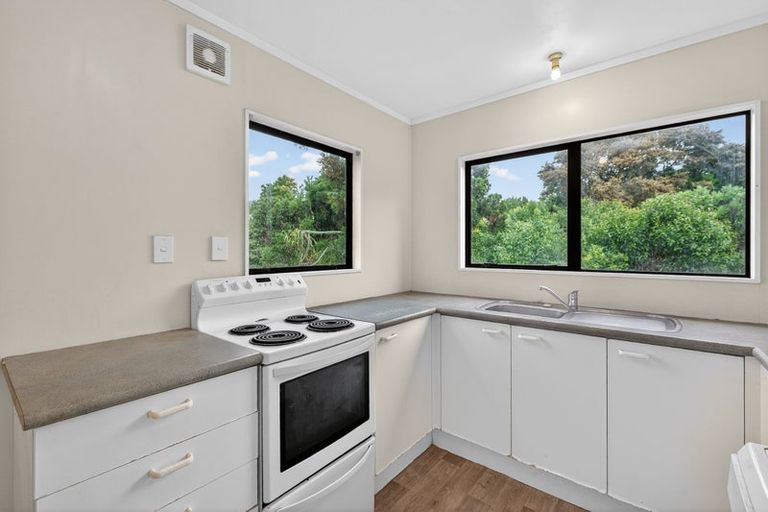 Photo of property in 23/24 Beswick Place, Birkdale, Auckland, 0626