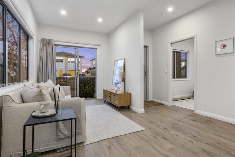 Photo of property in 8 Myland Drive, Hobsonville, Auckland, 0616