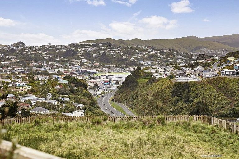 Photo of property in 62u5 Spenmoor Street, Newlands, Wellington, 6037