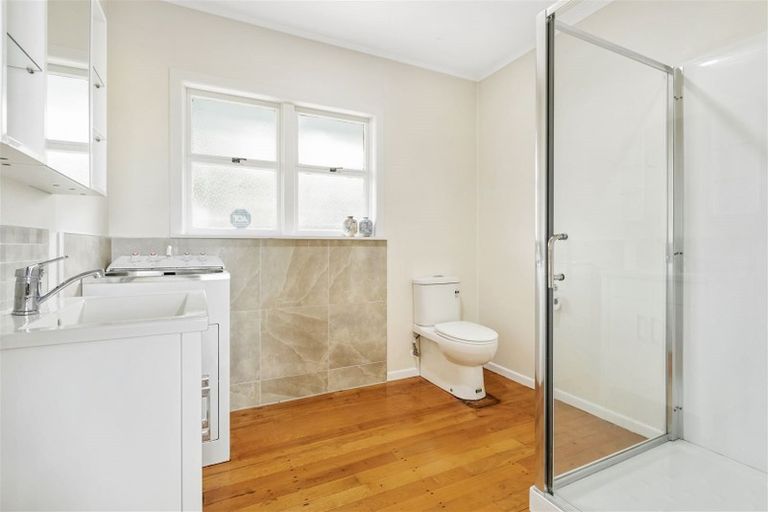 Photo of property in 3/7 Lenihan Street, Northcote, Auckland, 0627