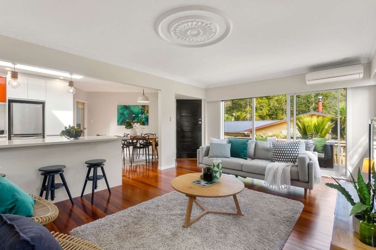 Photo of property in 20 Daffodil Street, Titirangi, Auckland, 0604