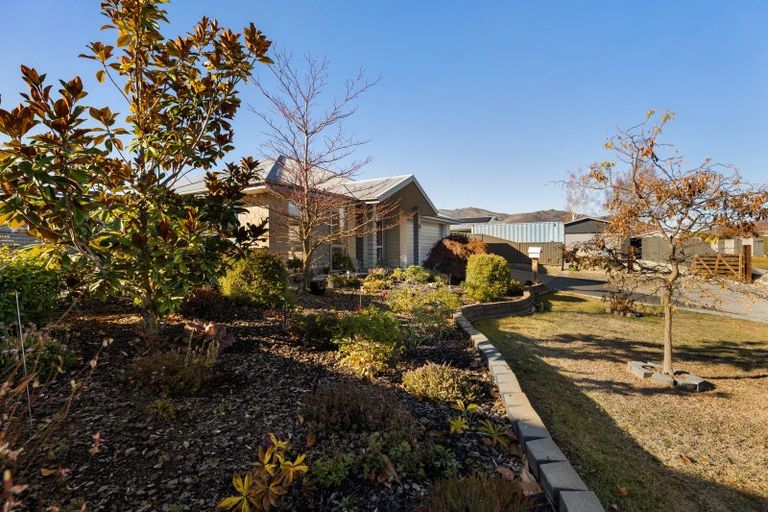 Photo of property in 8 Austral Place, Cromwell, 9310