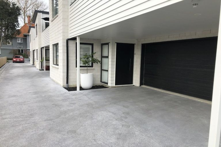 Photo of property in 13u1 Manning Street, Hamilton Central, Hamilton, 3204