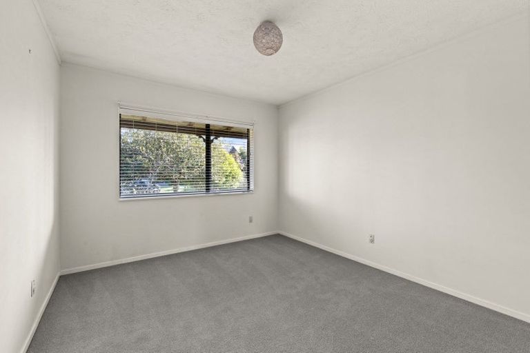 Photo of property in 16 Palmer Place, Parkvale, Hastings, 4122