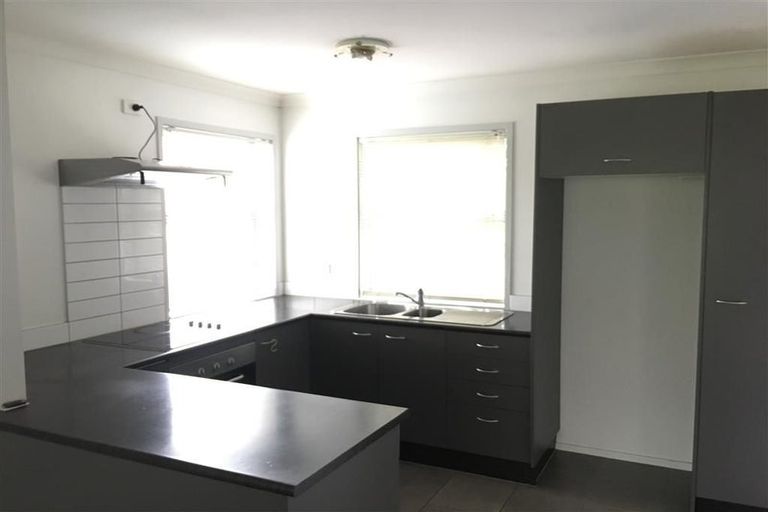Photo of property in St Claire Village, 1/172 Mcleod Road, Te Atatu South, Auckland, 0610