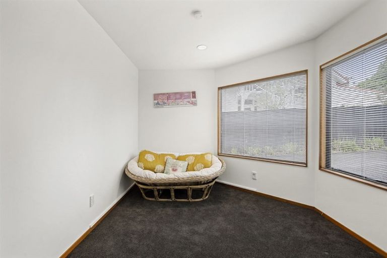 Photo of property in 1/14 Beresford Street, Bayswater, Auckland, 0622