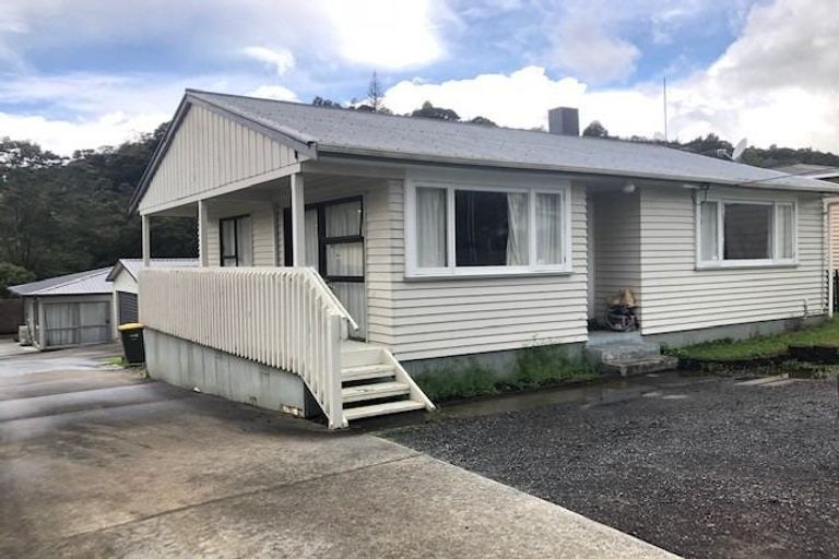 Photo of property in 23 Lauderdale Road, Birkdale, Auckland, 0626