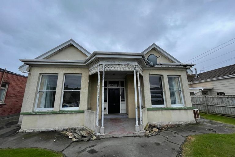 Photo of property in 76 Queens Drive, Saint Kilda, Dunedin, 9012