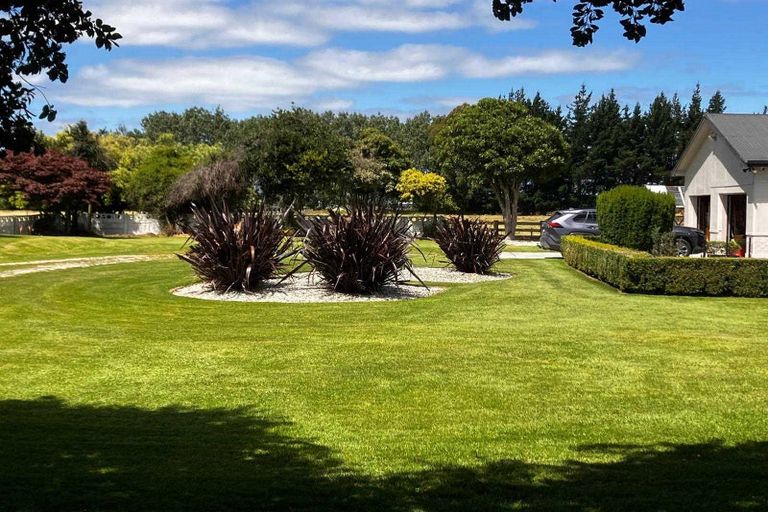 Photo of property in 101 Seaward Road, Edendale, 9825